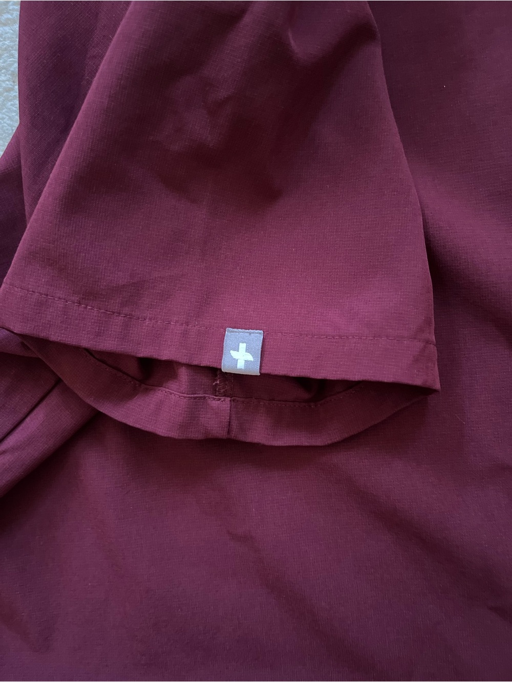 FIGS scrubs top maroon colour - Picture 6 of 7